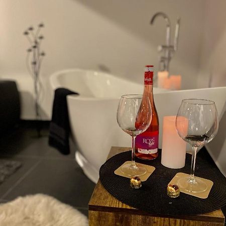 Kiraly Street , Stylish Apartment Budapest Bagian luar foto
