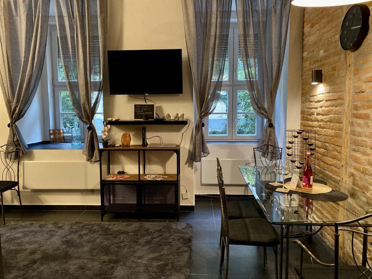 Kiraly Street , Stylish Apartment Budapest Bagian luar foto